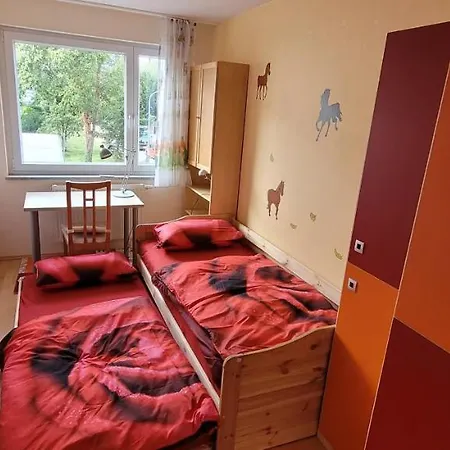 Homestay Helle, Ruhige In Der Nahe Von Bmw Und Olympiapark